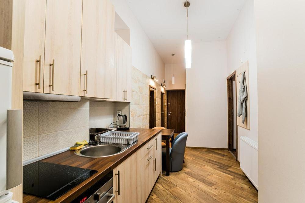 Cozy & Big Rooms In Old Town Krakow Bagian luar foto